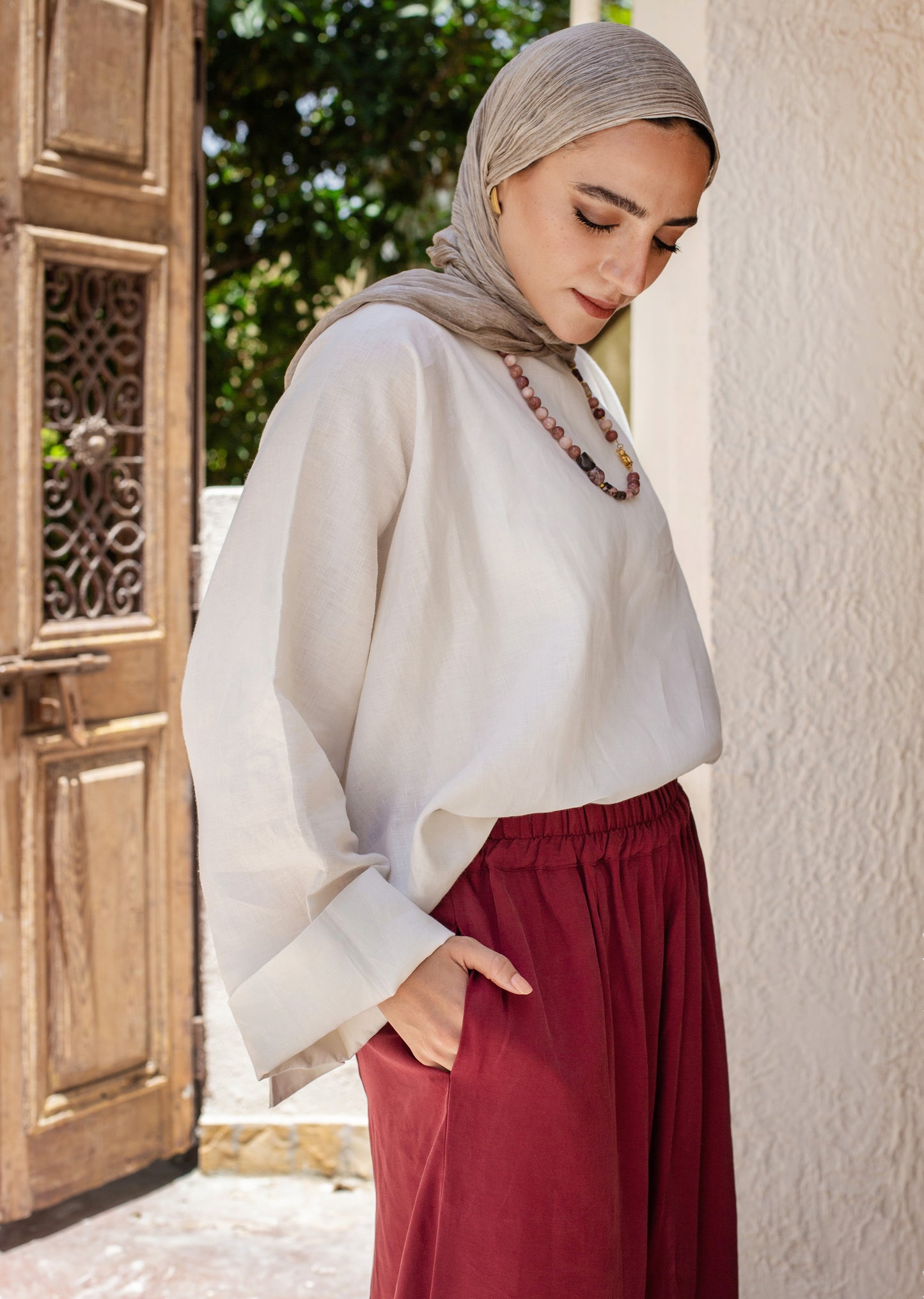 Cape Inspired High Low Top In OFFWHITE