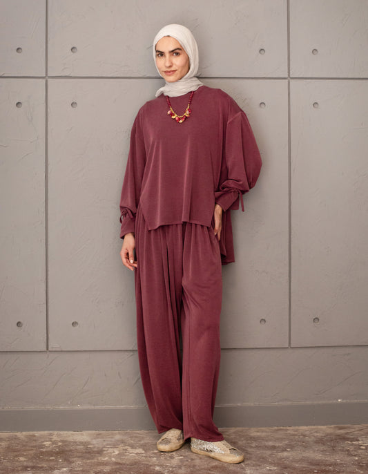 The Ease Set In Burgundy