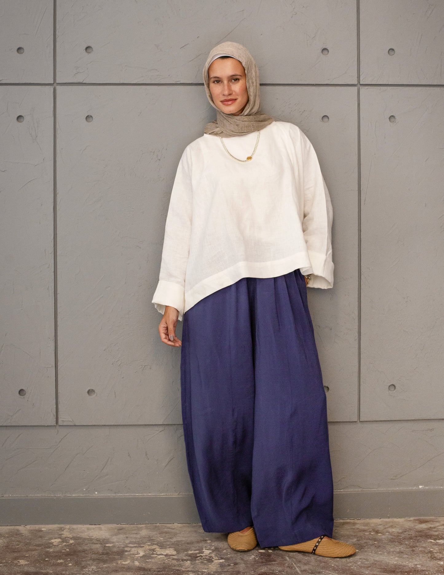 Soft Barrel Pants In Navy Blue