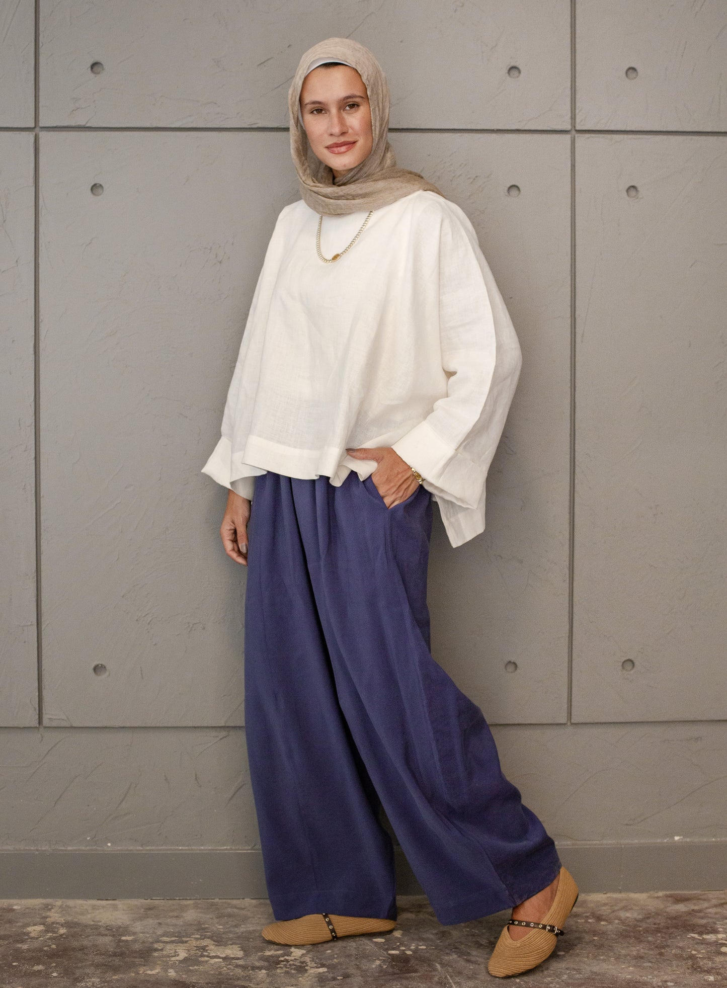 Soft Barrel Pants In Navy Blue