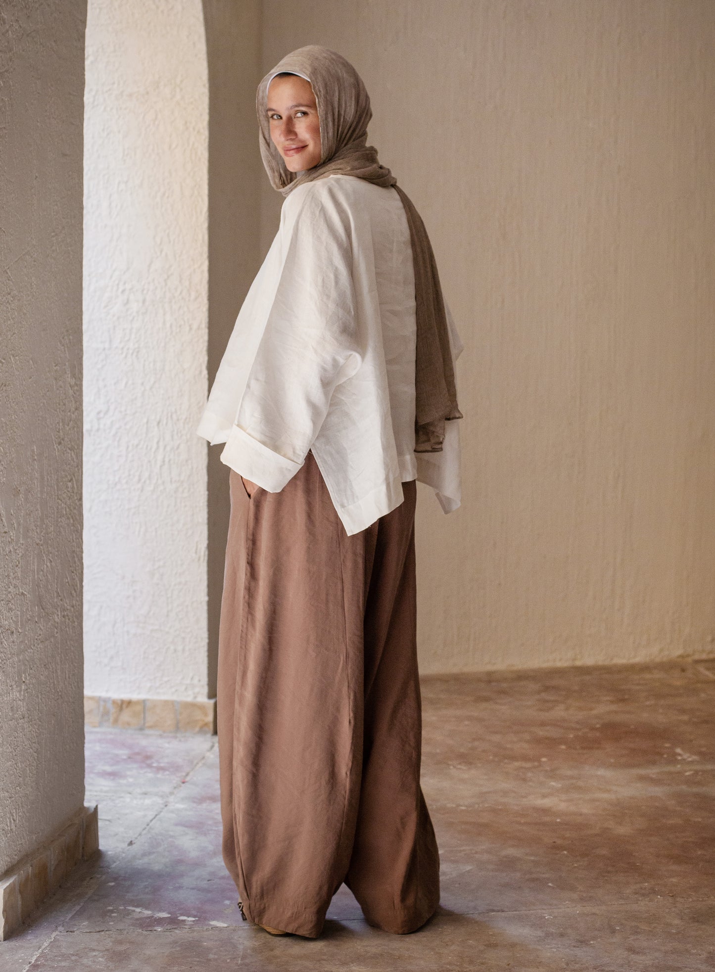Soft Barrel Pants In Dark Cafe