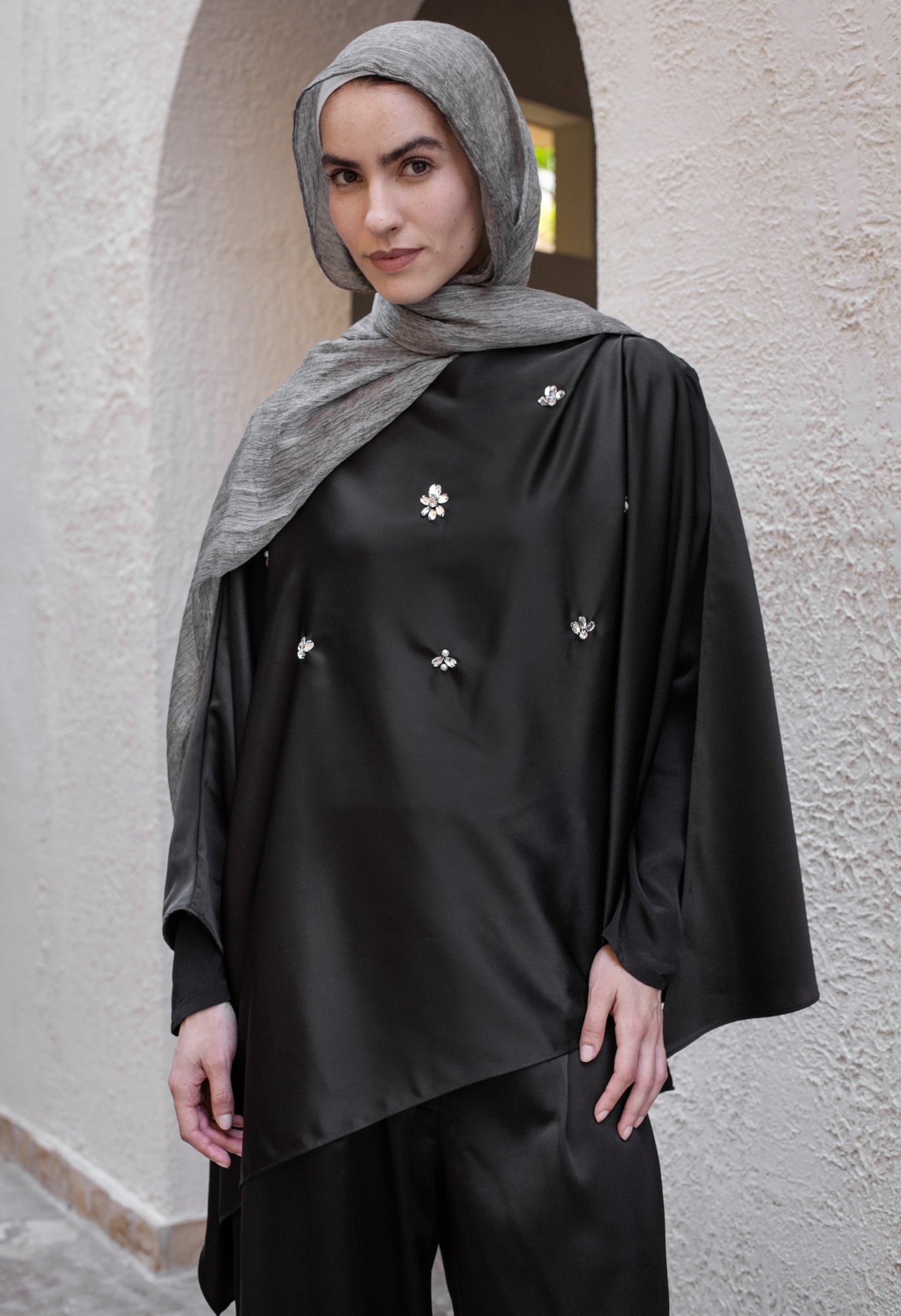 Diala Crystal Edition Set In Black