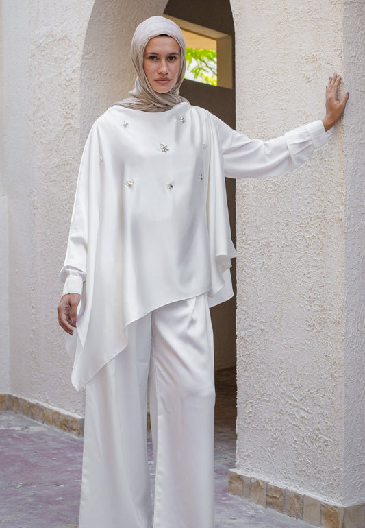 Diala Crystal Edition Cape In Offwhite
