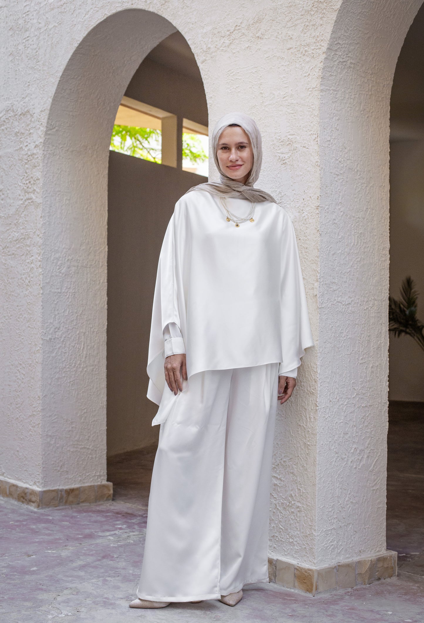 Diala Set In OffWhite