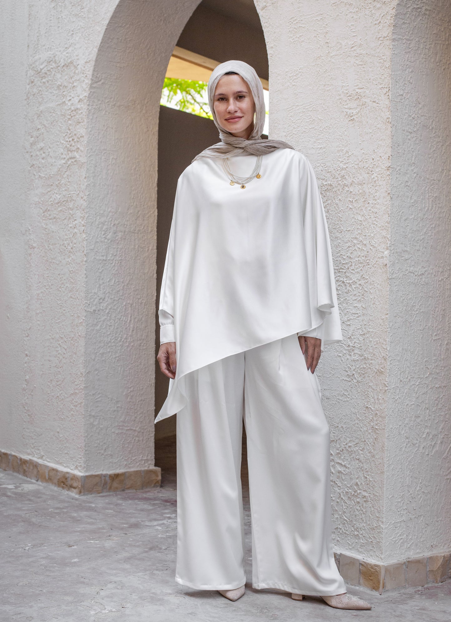 Diala Set In OffWhite